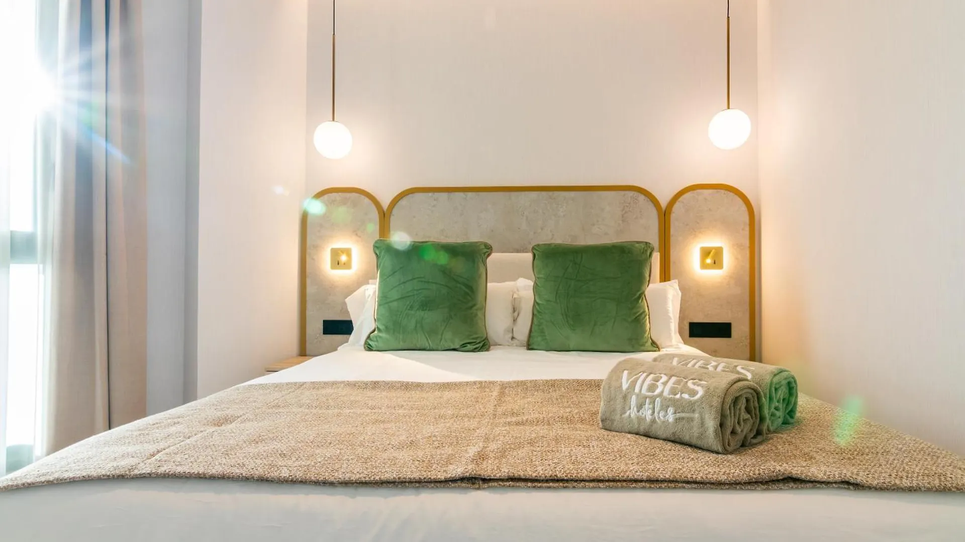 Hotel Malaga Vibes 3*,  Spanien